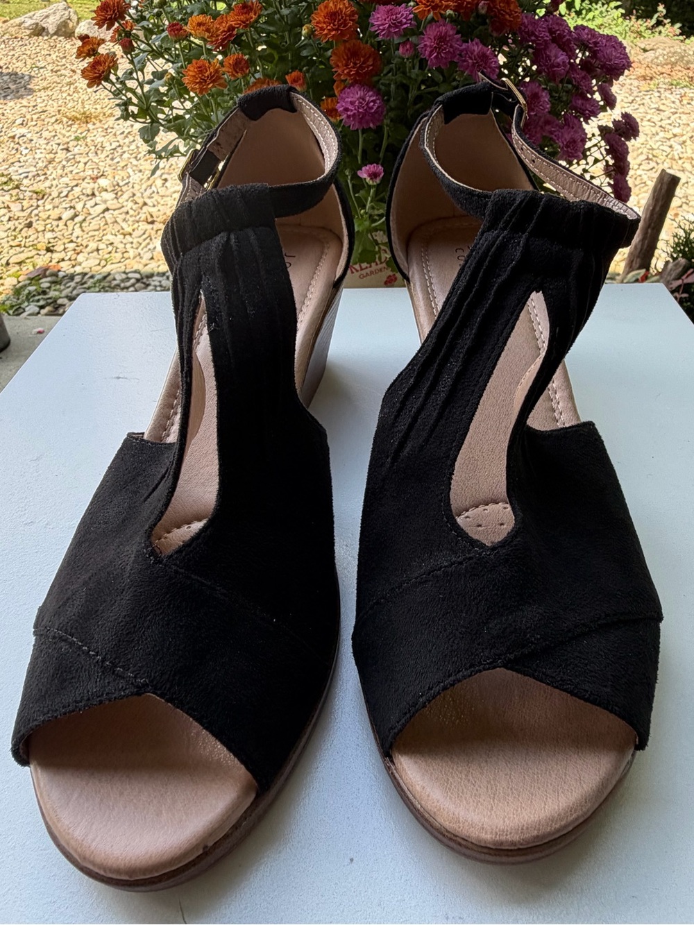 Journee Collection Black Suede Wedge Sandals 10